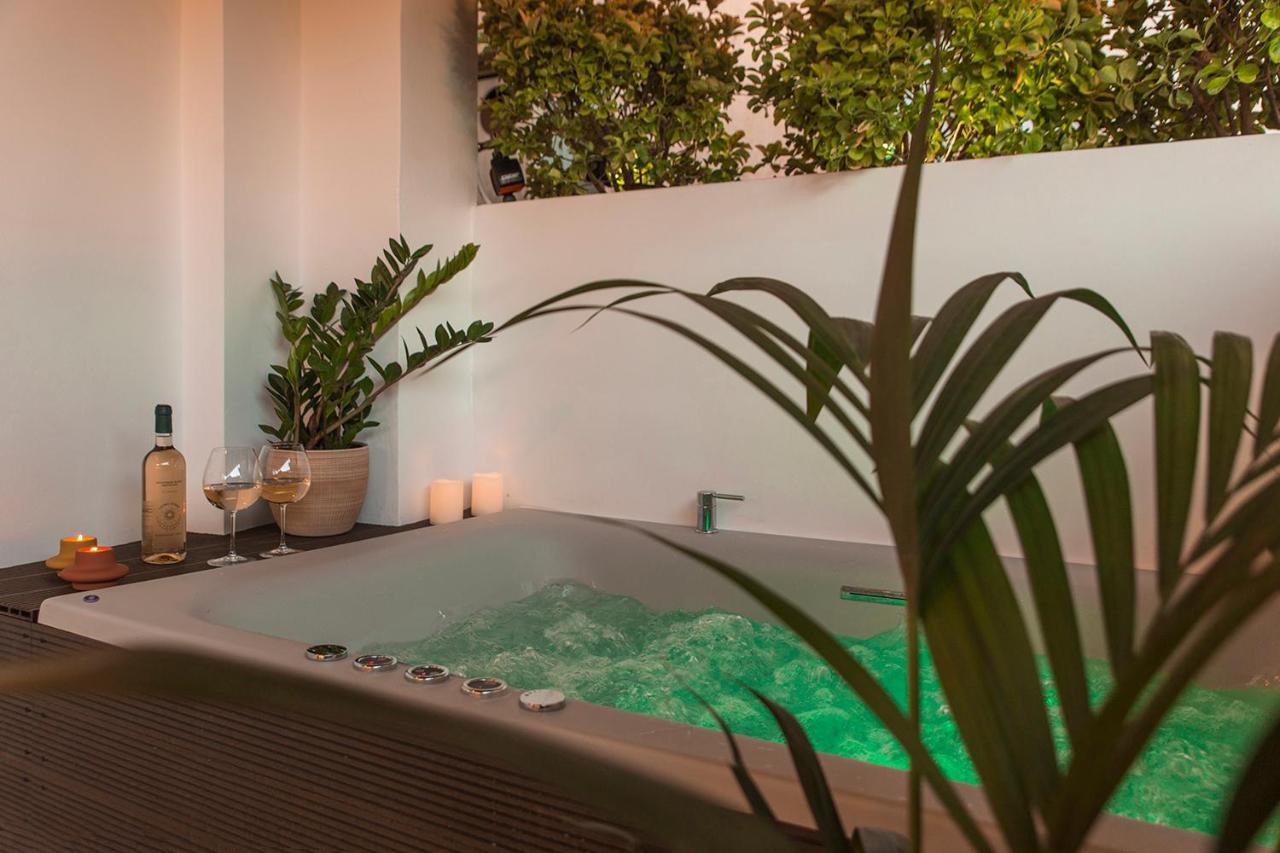 Luxury Apartment With Jacuzzi Close To Acropolis - Living Stone Zircon Афины Экстерьер фото